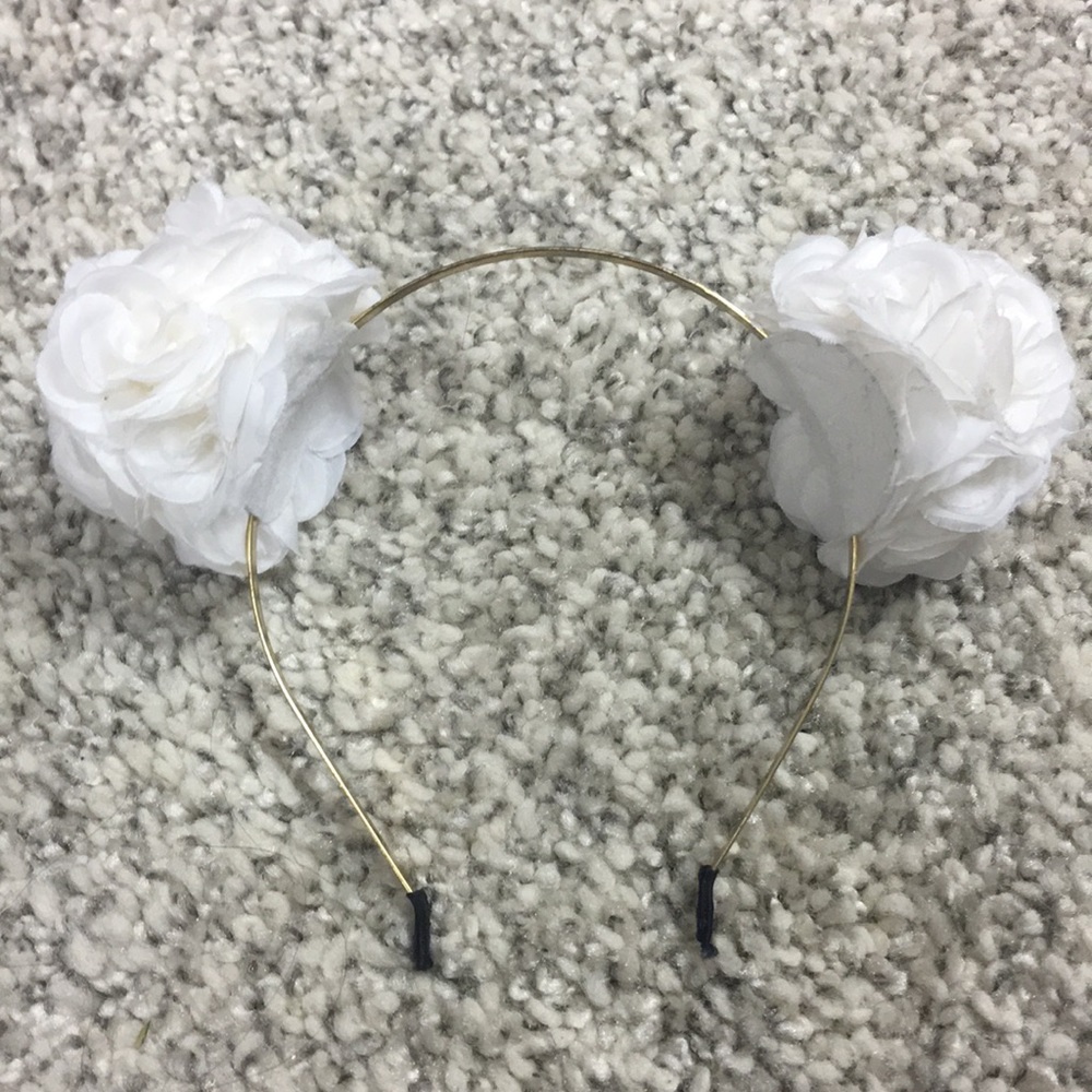 White Flower Ball Headband